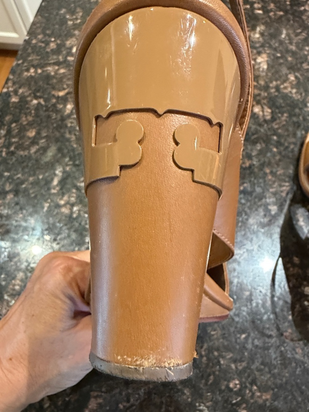 Tory Burch Cognac Leather Wedge Sandals Crisscross Slingback Size 8 - Picture 2 of 5